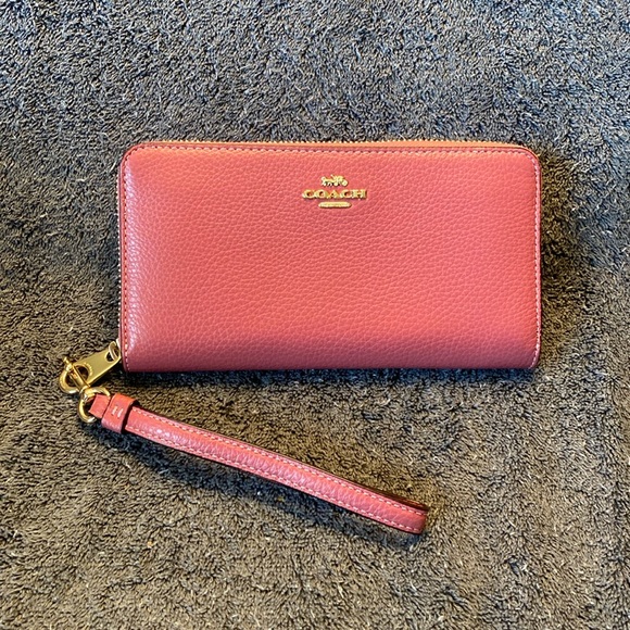 Coach Handbags - NWT Coach Long Zip Around Large Pebble Leather Wallet